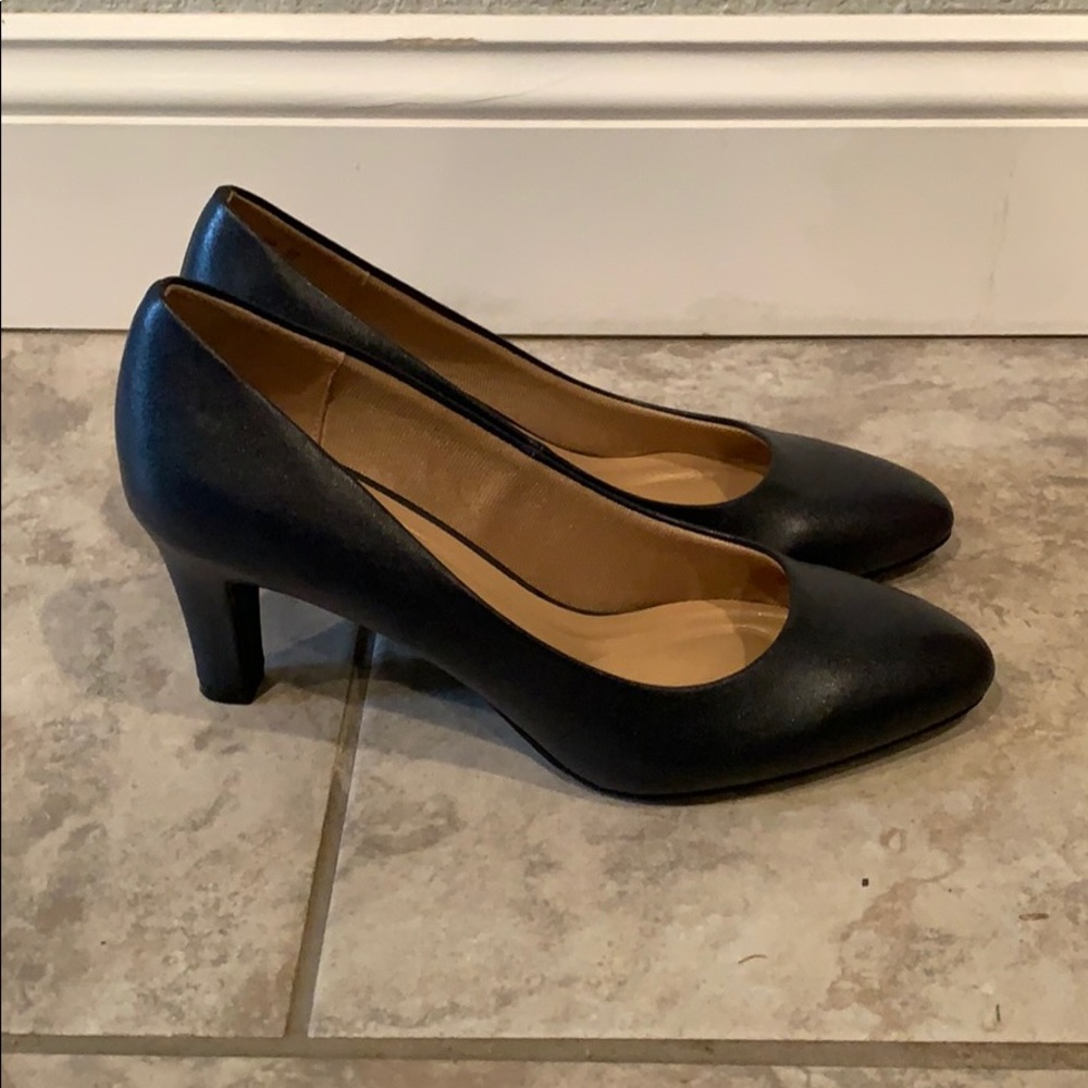 Short comfortable heels